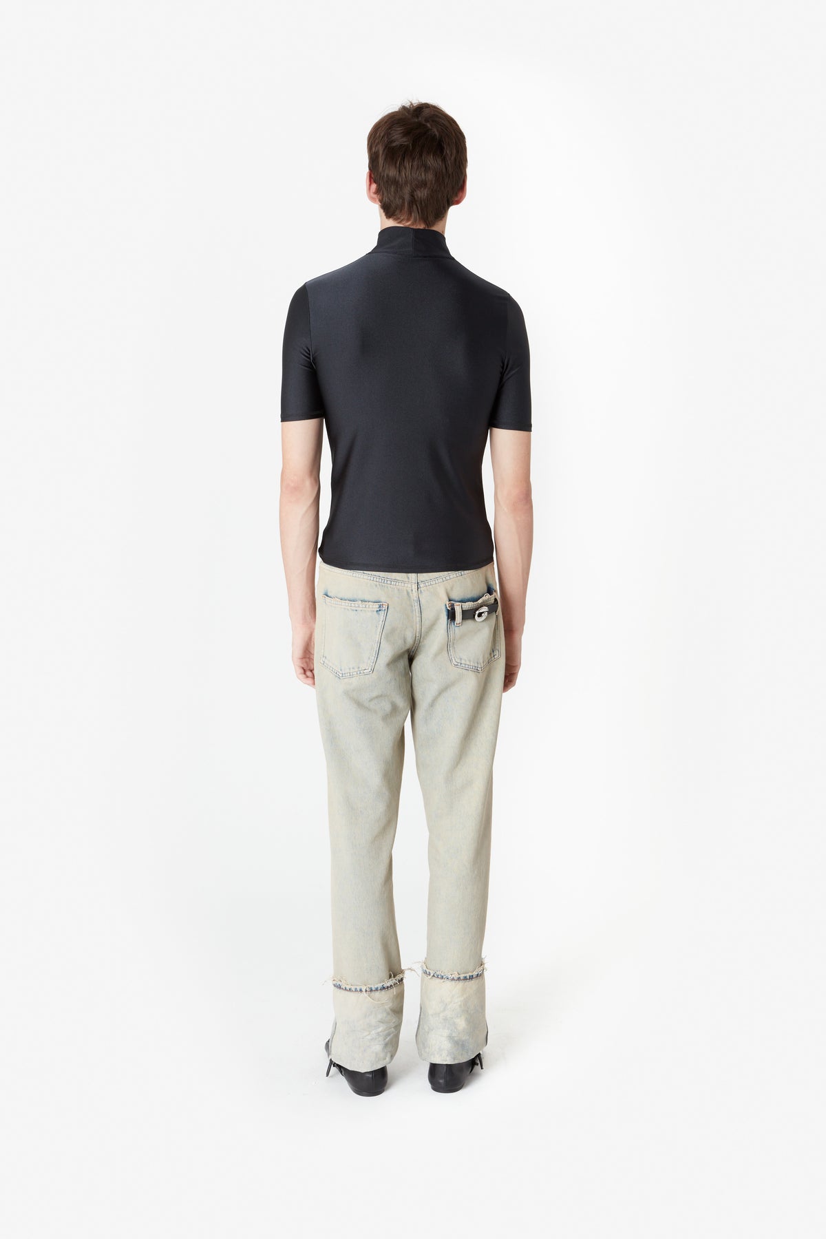 HIGH NECK FITTED TOP