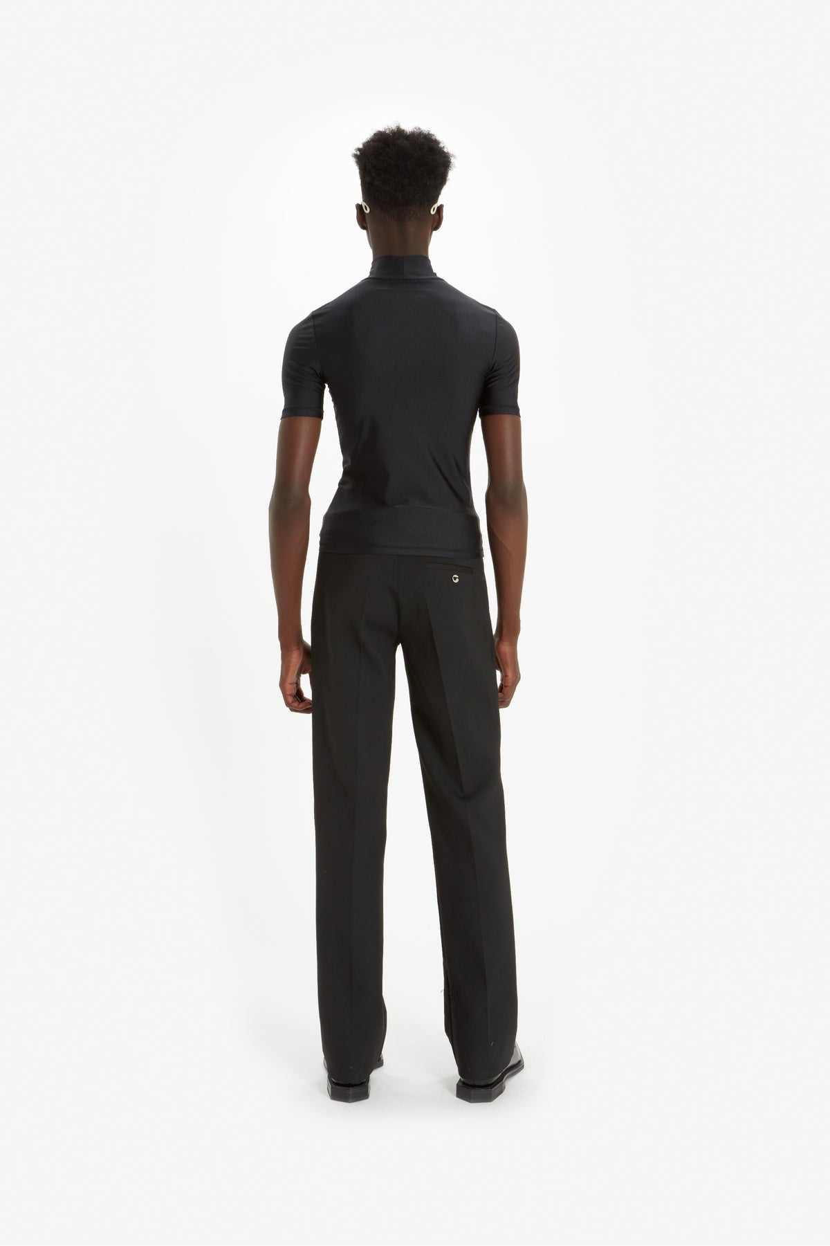 HIGH NECK FITTED TOP