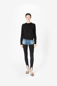 CLASSIC SWEATER