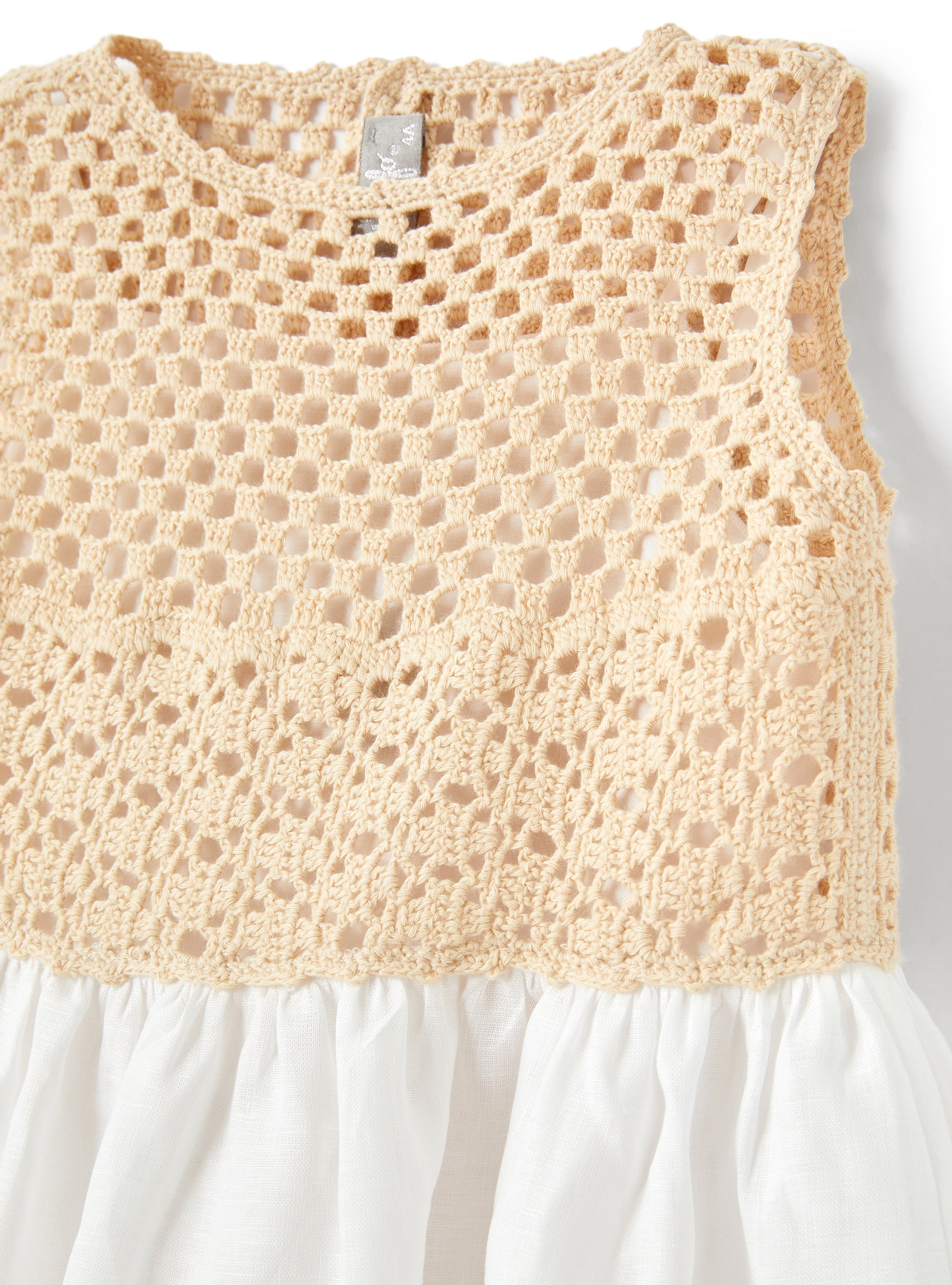 Abito In Lino E Lavorazione Crochet