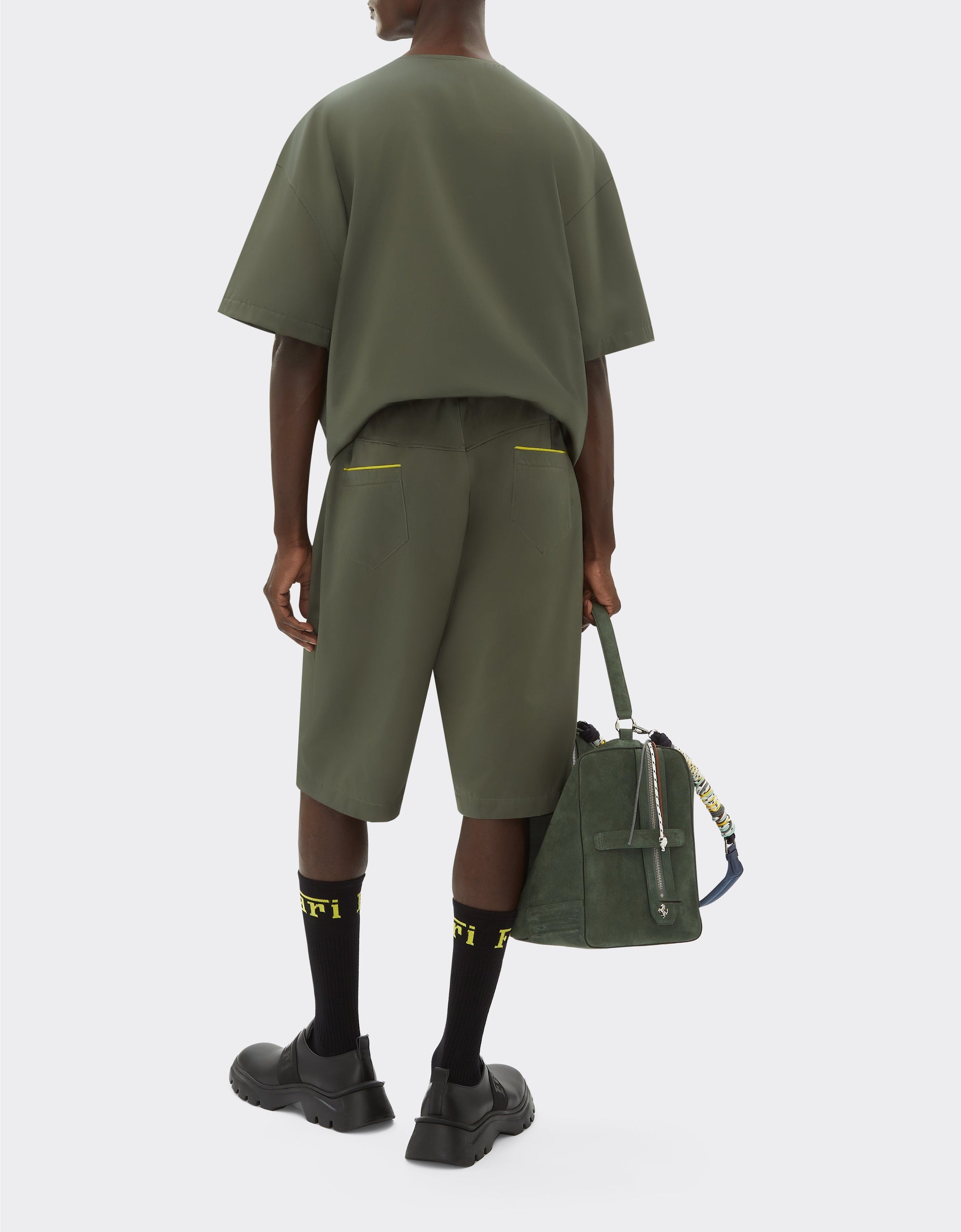 Bermuda shorts with topstitching - Grigio