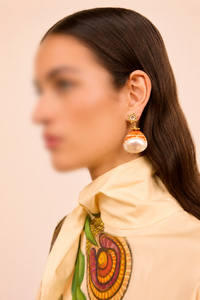 Boucles d’oreilles pendantes ornées de coquillages en laiton - Pearlescent
