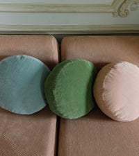 Coussin Ciccio en velours côtelé - Rose pâle