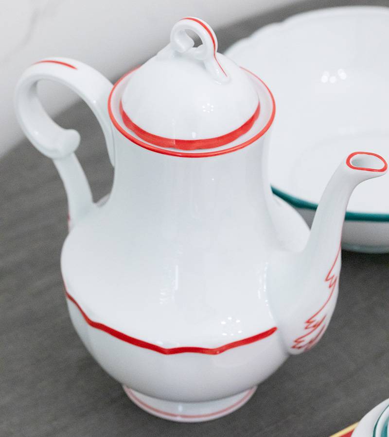 Verseuse pour 12 Tasses Colette Filet couleur en porcelaine - Rubis