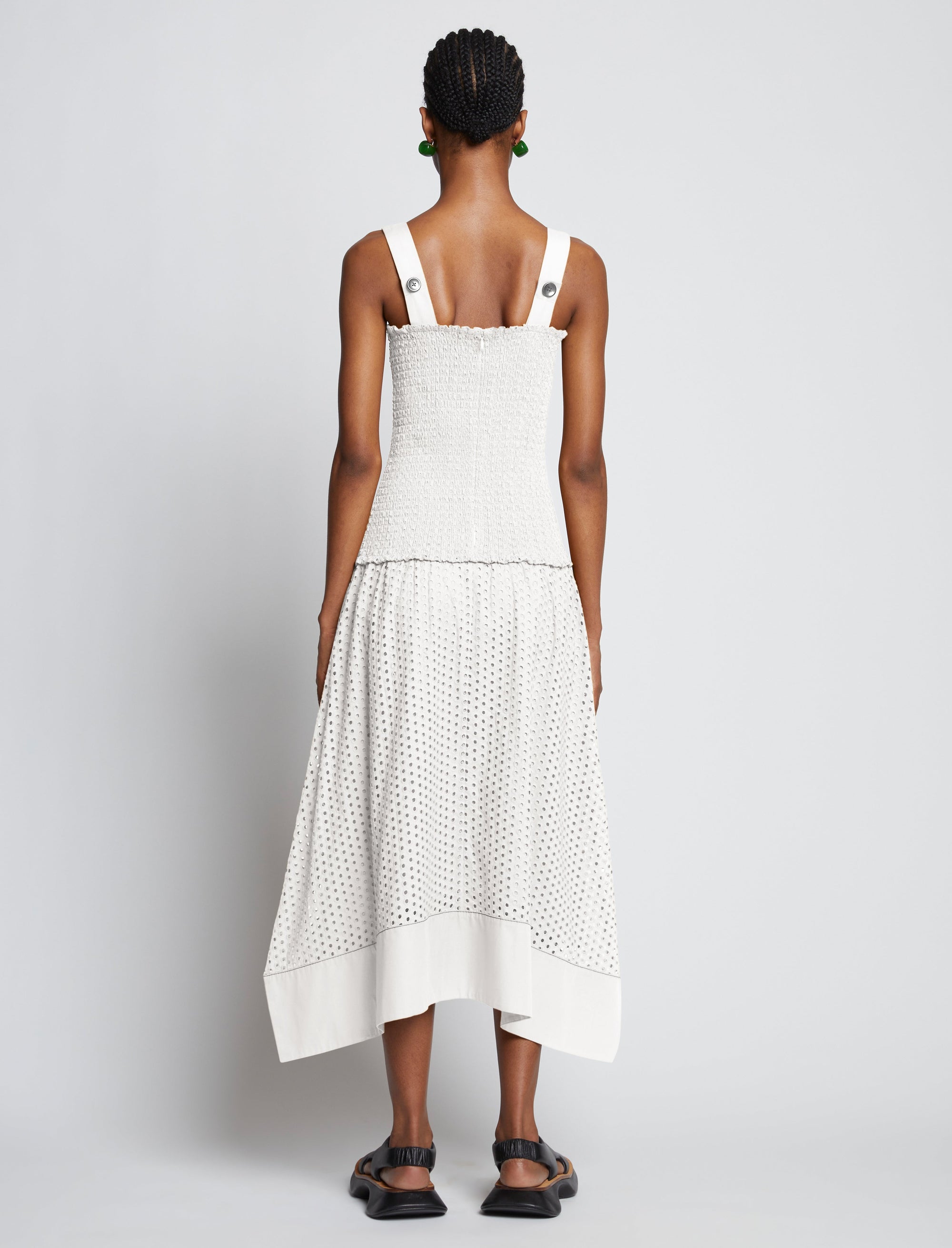Robe à smocks en broderie anglaise - Off White