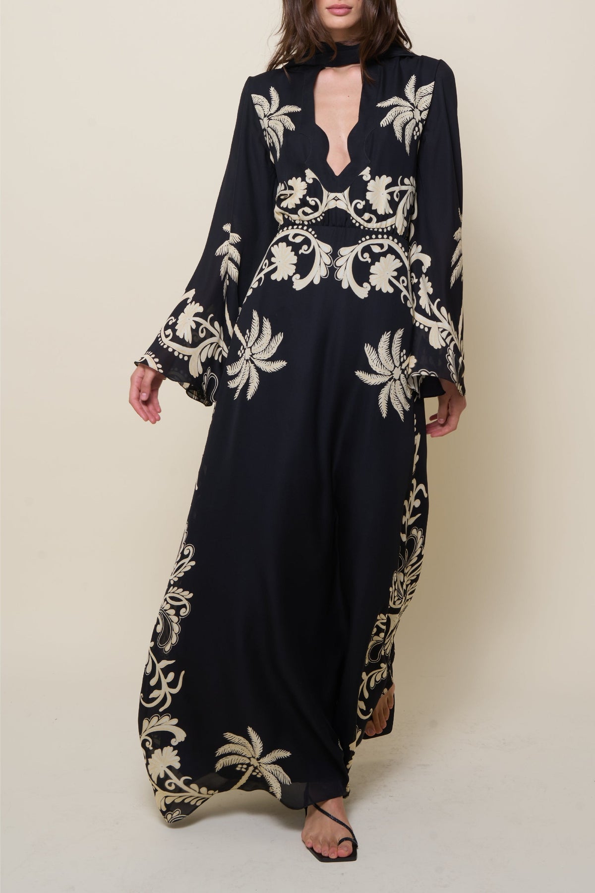 Black / Legenda Del Tiempo Dress
