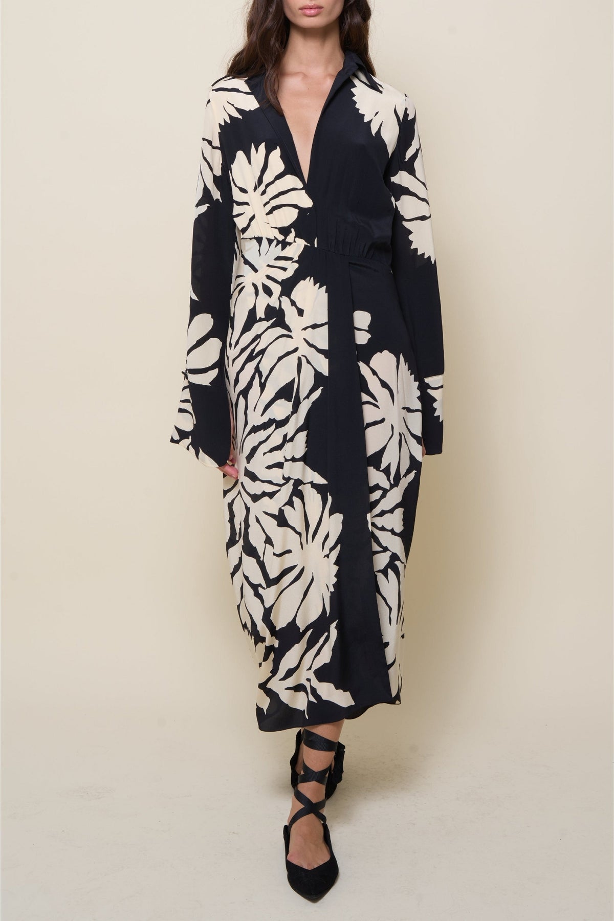 Robe Dream flowers en soie - Noir