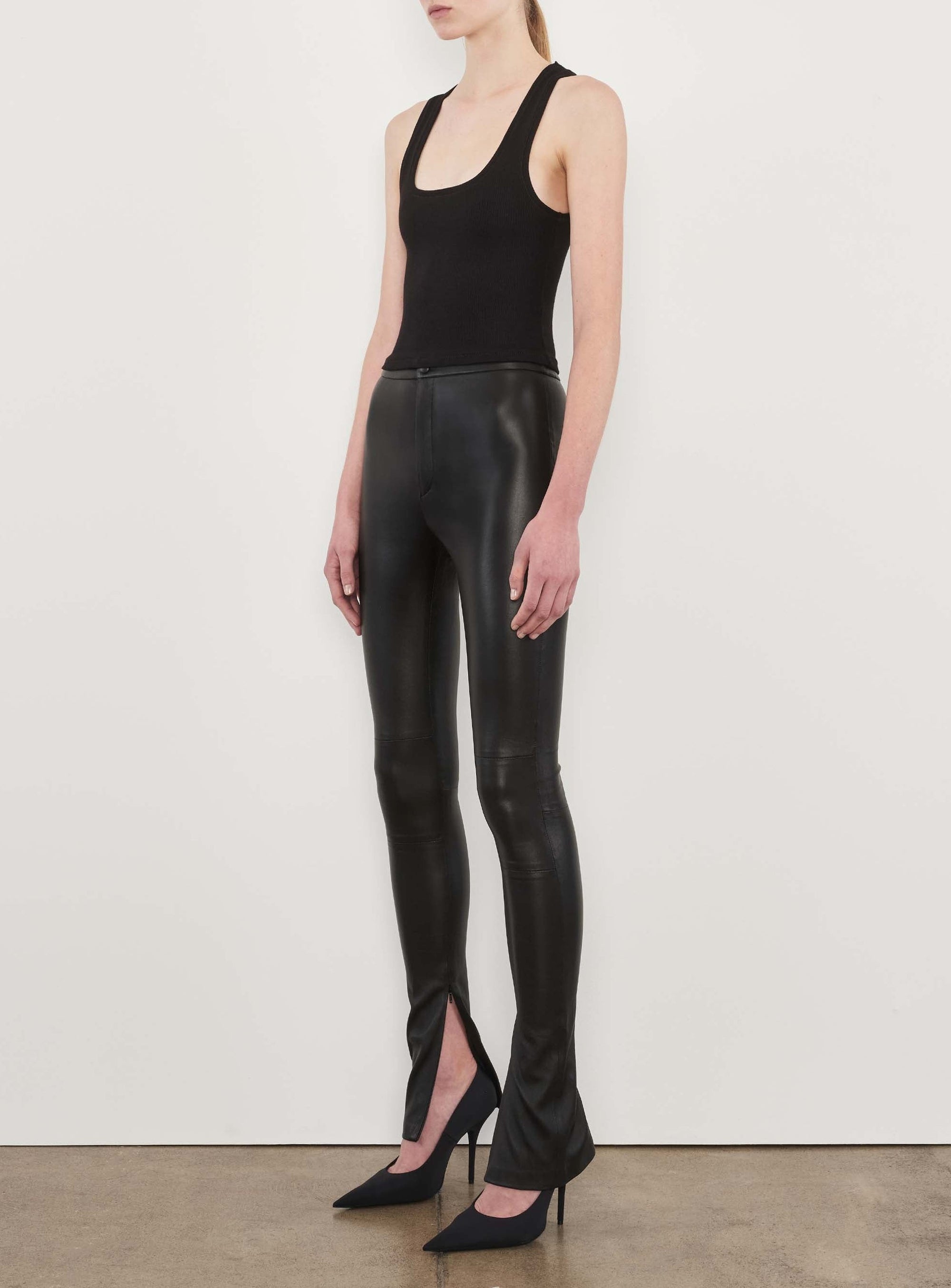 Crop Tank - Black