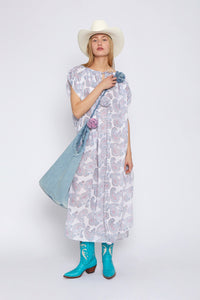 1_90€_WARNING_WHITE ROBE DAFF - White