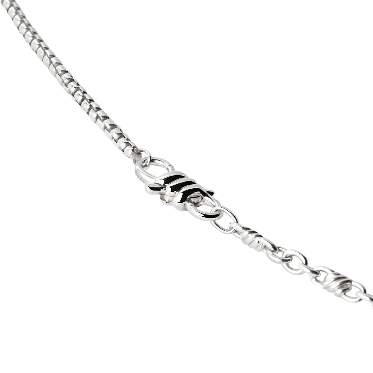 NODO NECKLACE IN .925 STERLING SILVER WITH NODO SNAP HOOK CLOSURE
