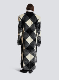 Manteau long vichy en fausse fourrure - Noir & Blanc