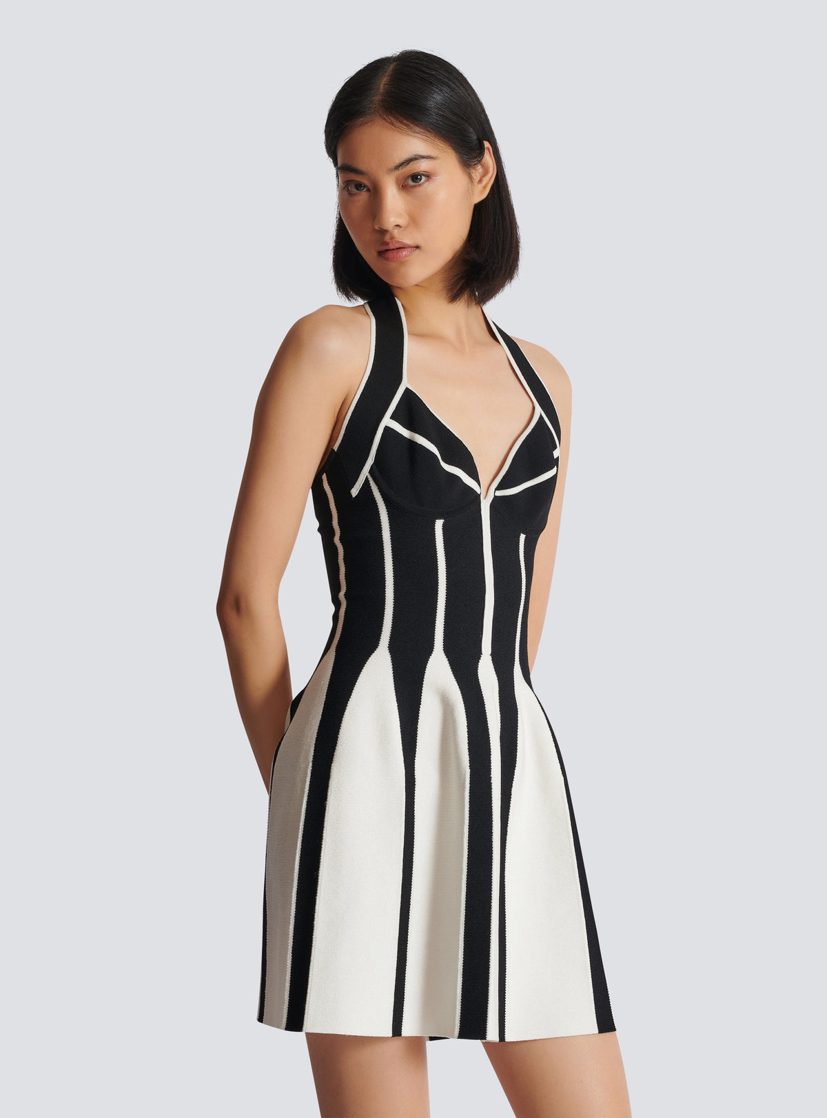 Robe dos-nu patineuse en maille - Noir & Blanc