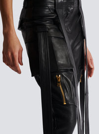 Pantalon cargo en cuir à sangles - Noir