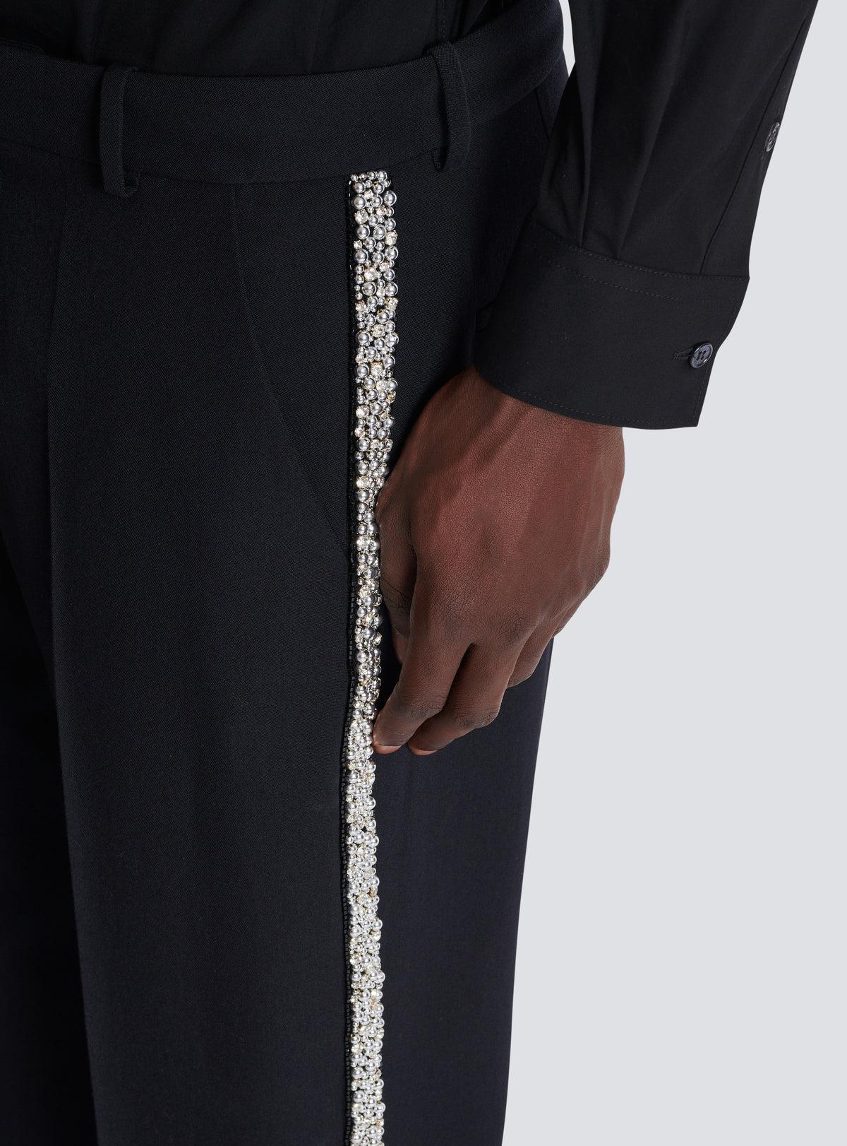 Pantalon en grain de poudre et broderies - Noir & Cristal
