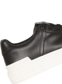 Baskets b-court en cuir de veau - Noir & Blanc