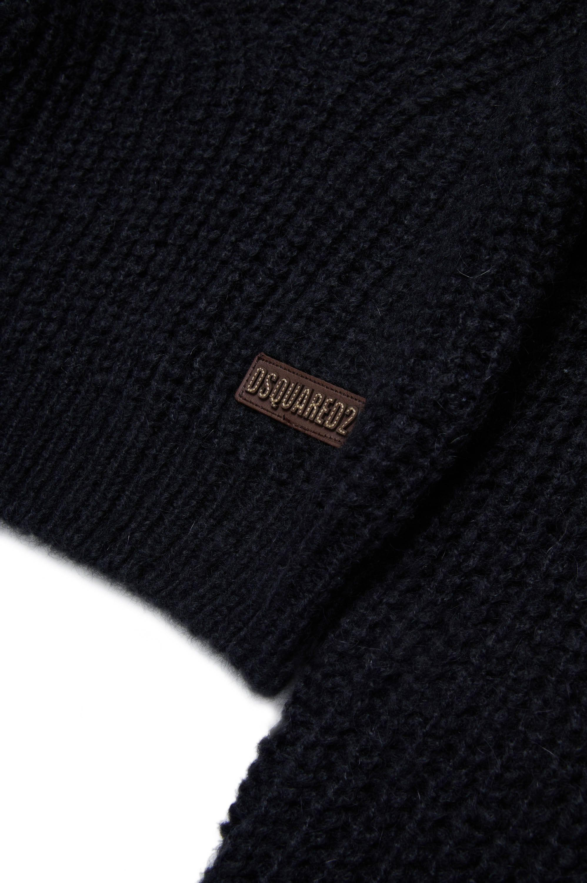 Black Maille - Black
