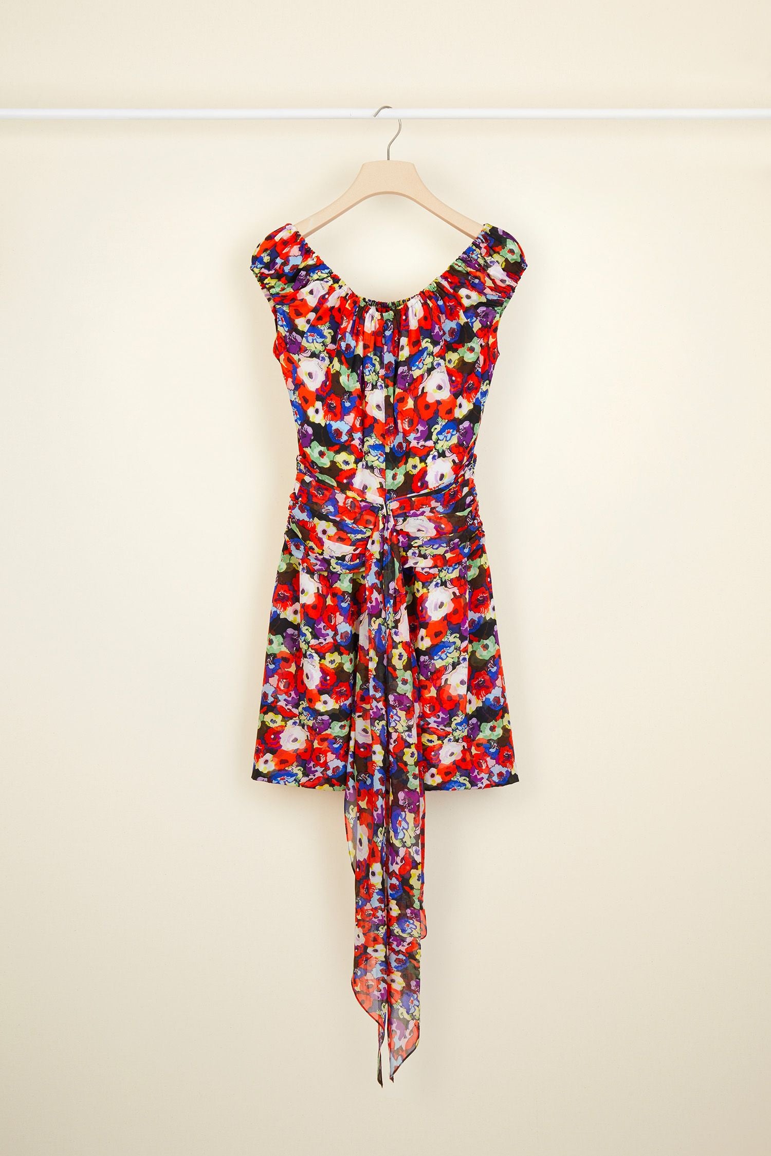 Robe en soie imprimée à épaules dénudées - Flowers Bloom