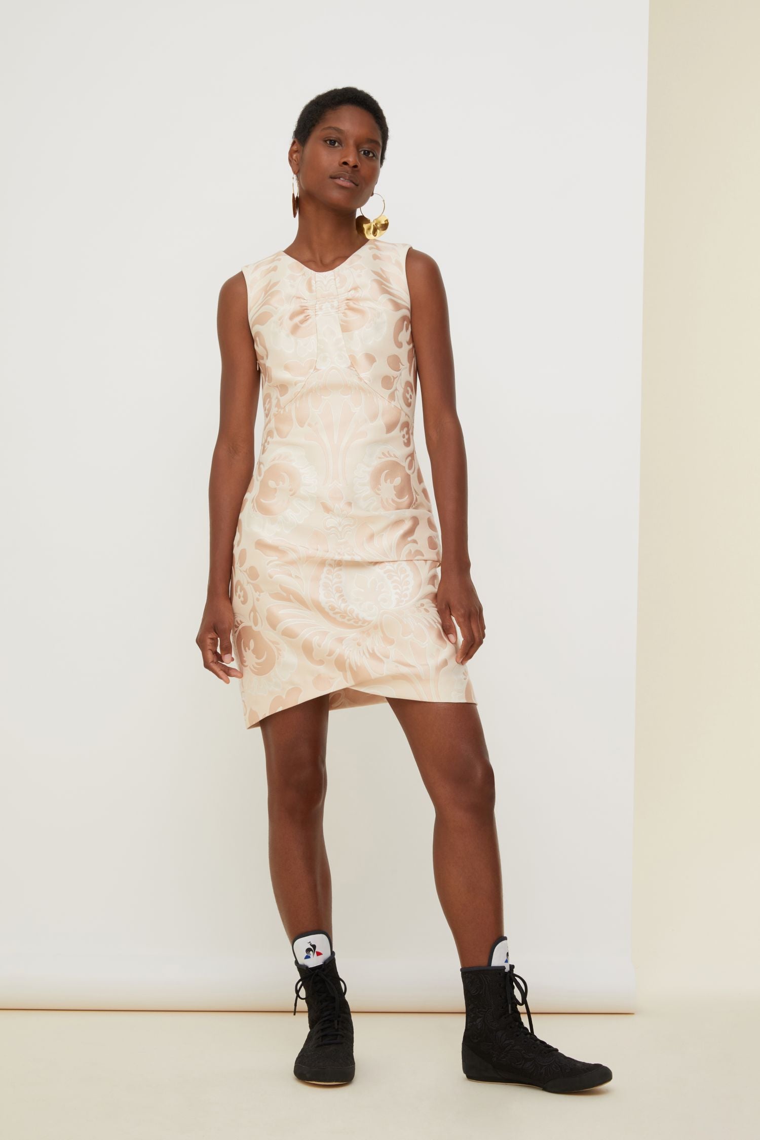 Cut-out dress in floral jacquard - Peach Blossom