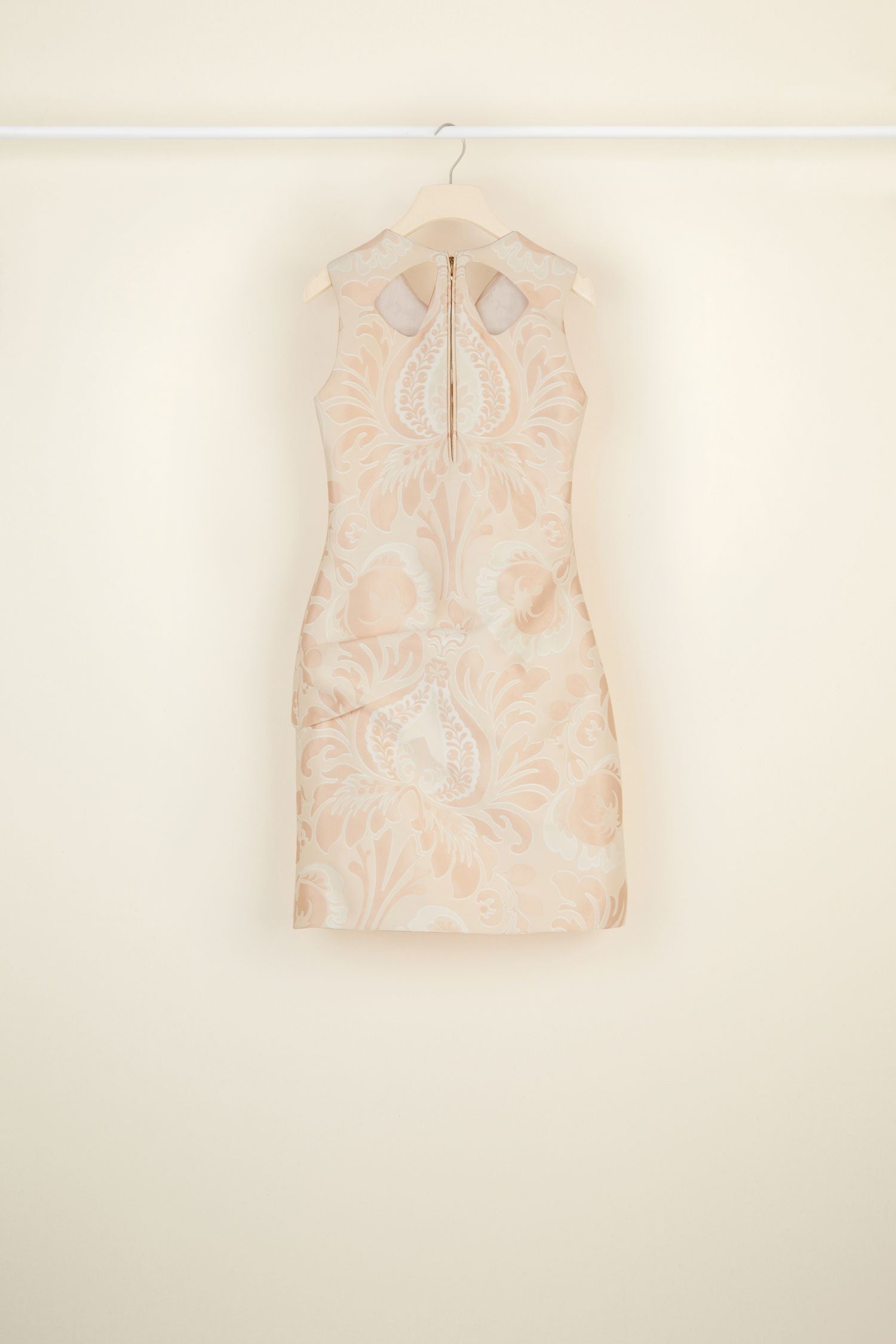 Robe à découpes en jacquard fleuri - Fleur de Pêche