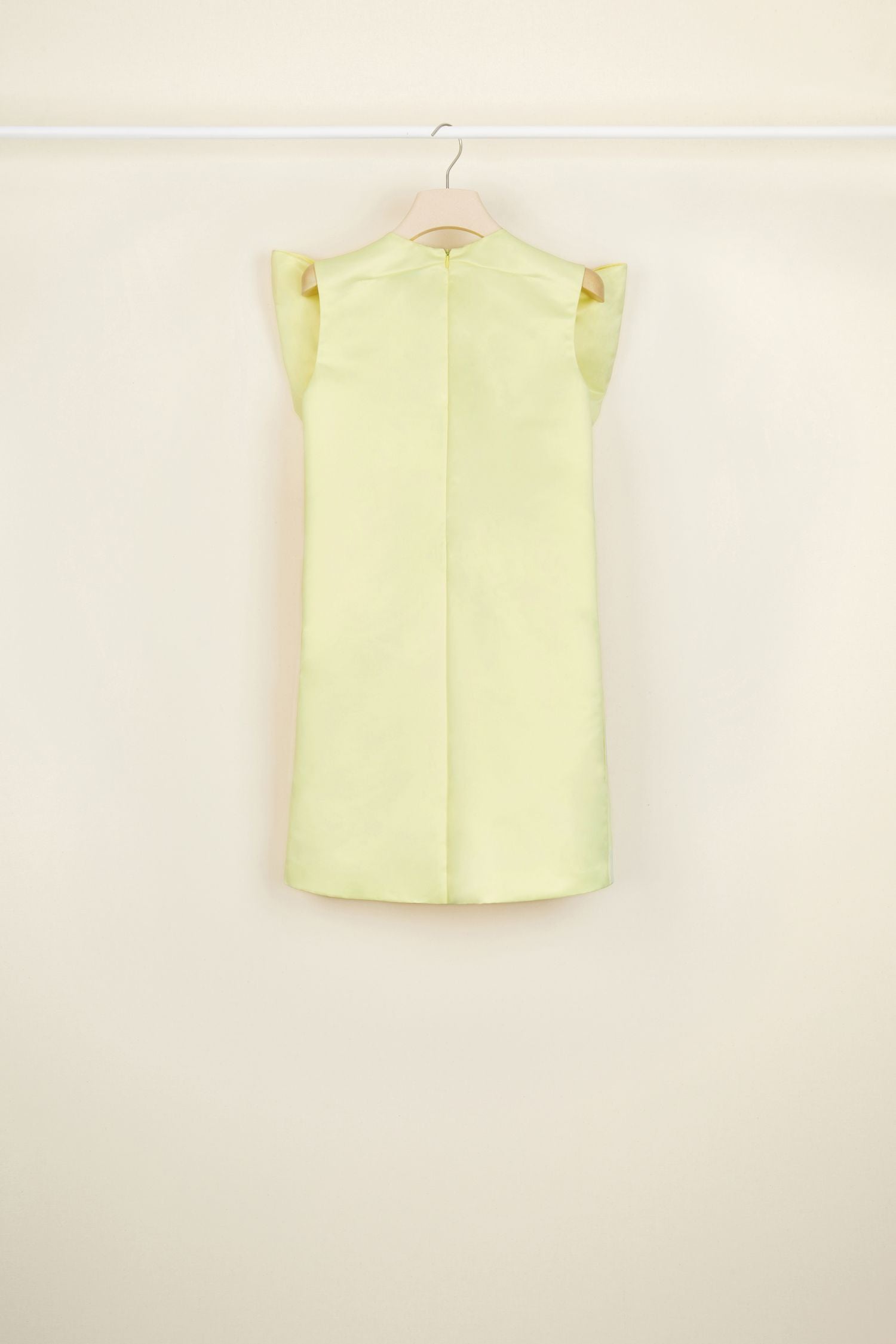 Robe en satin à maxi noeud - Jaune