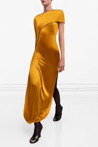 Robe longue Clandestine en satin - Capri Yellow