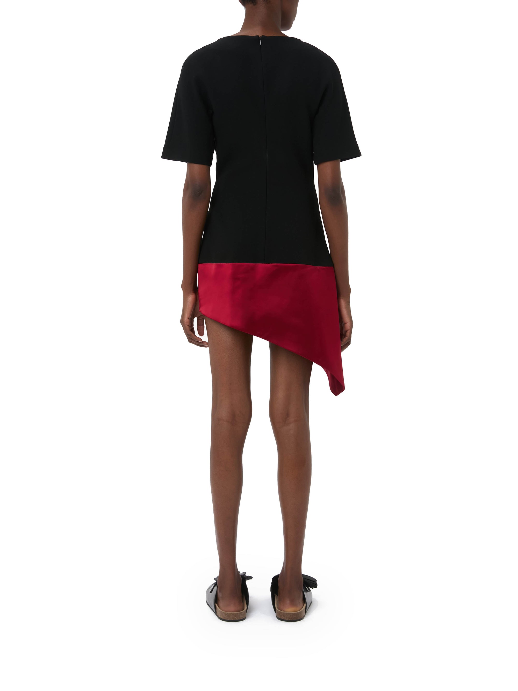Robe à ourlet diagonal - Black & Red