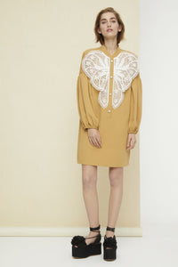 Robe à plastron en dentelle - Sable