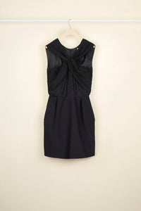 Short dress with twist collar - Black