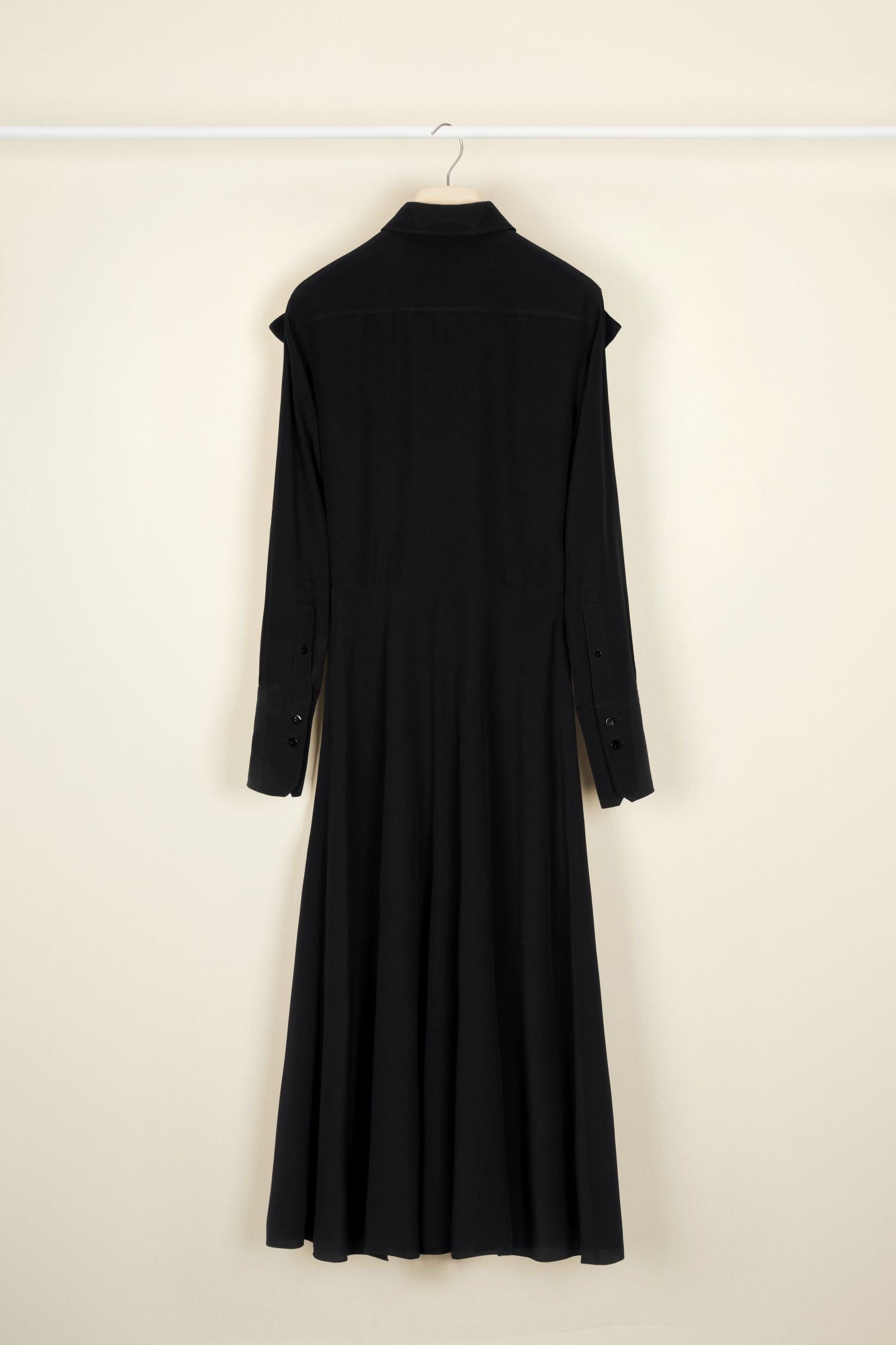 Robe chemise midi à col nœud en soie - Noir