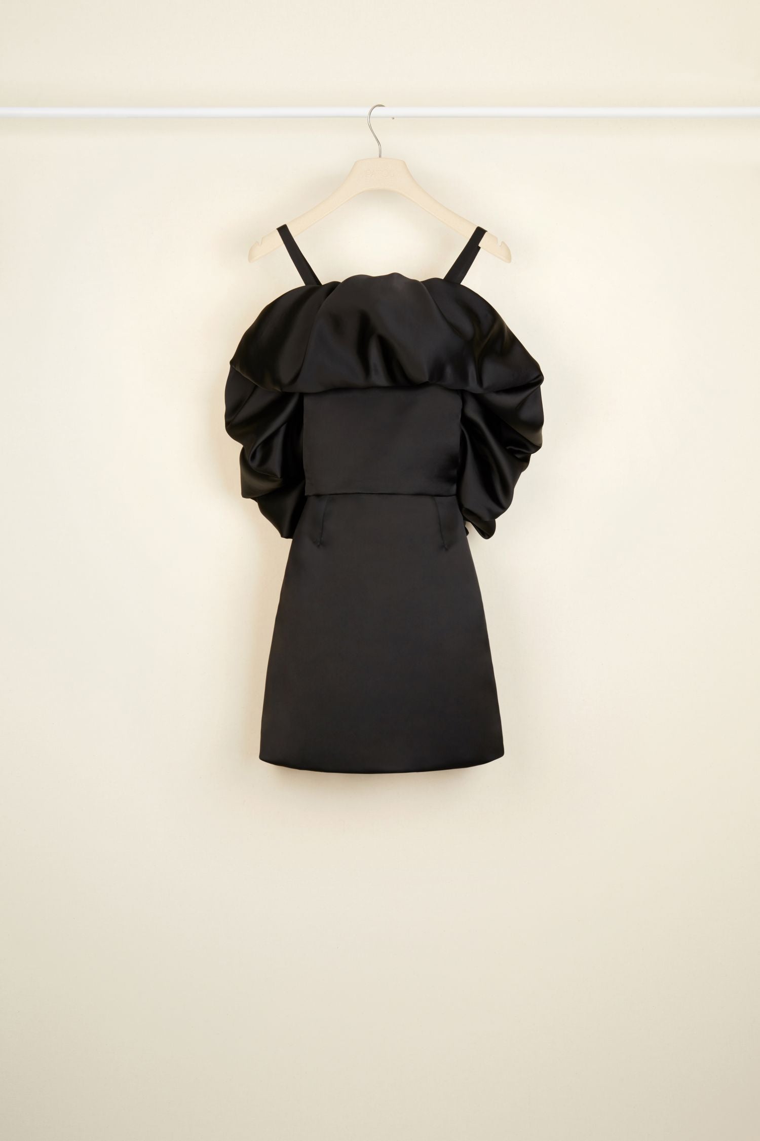 Robe courte à volants - Noir