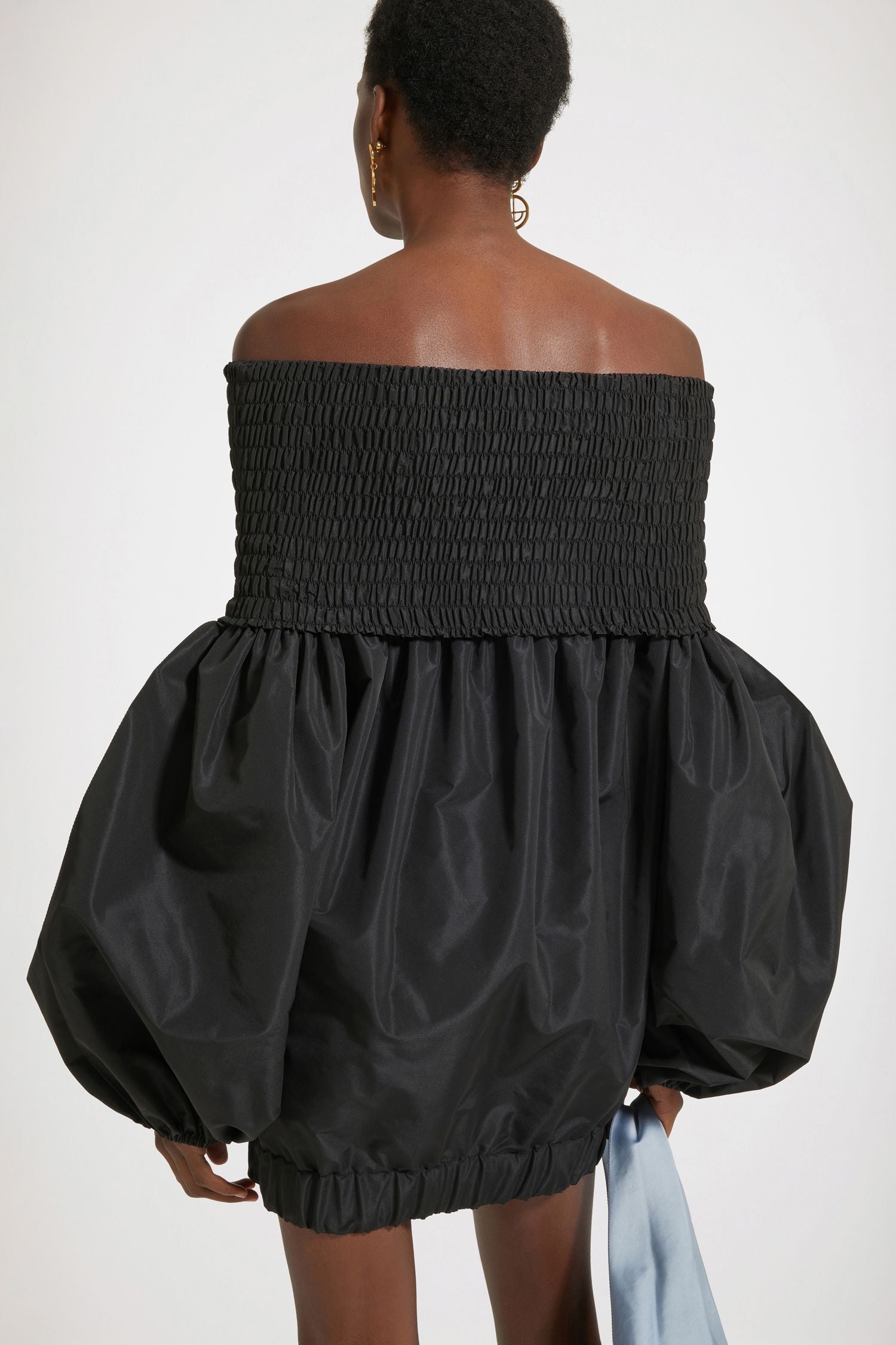 Robe courte à épaules dénudées en faille éco-responsable - Noir