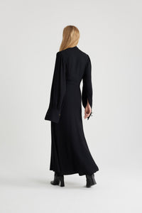 Black / Robe longue à bustier croisé en crêpe éco-responsable