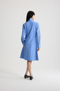 Ice Blue Stripes / Robe chemise à col foulard en popeline de coton bio