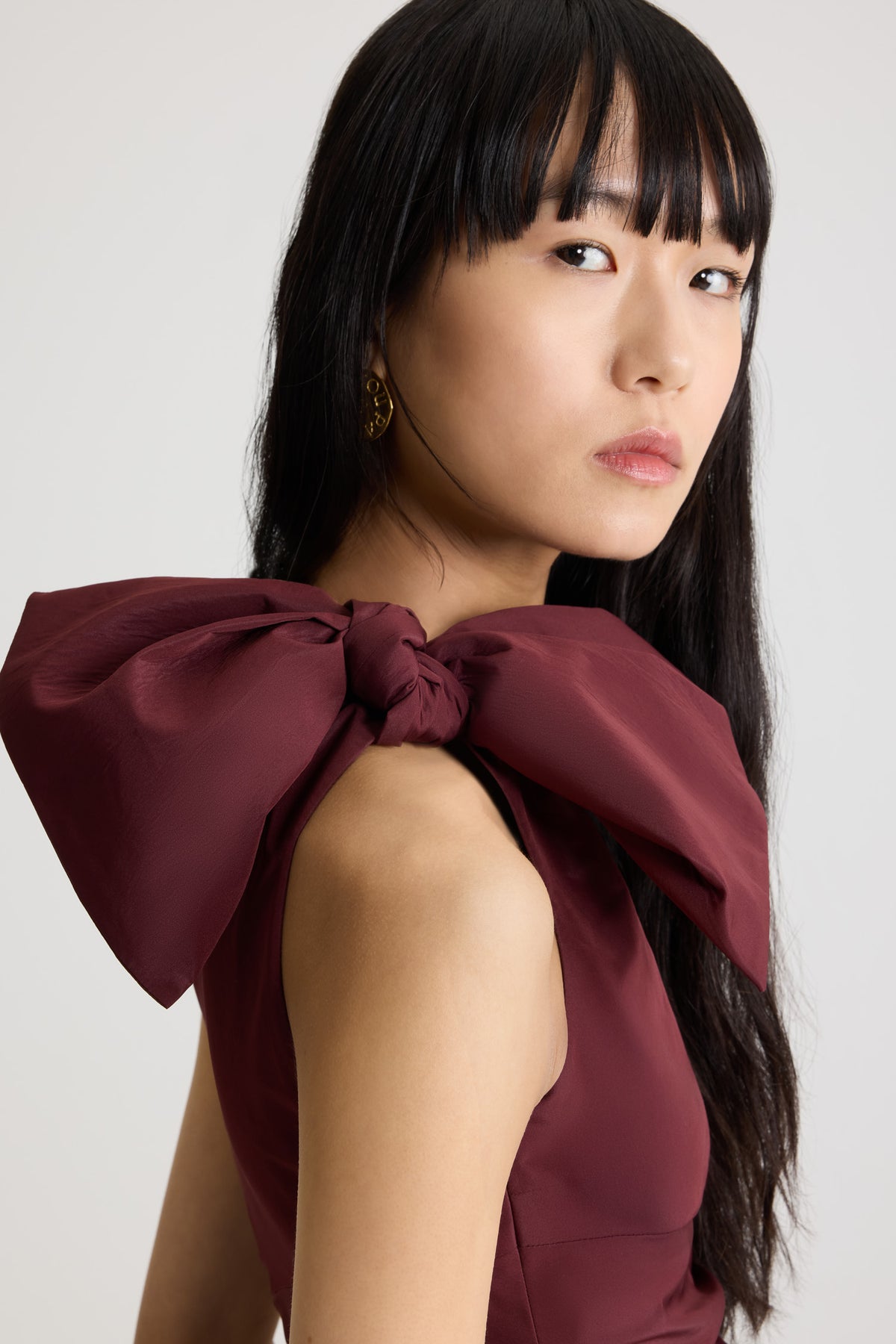 Vignola / Mini robe one shoulder avec noeud en polyester recyclé