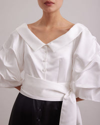 Robe Drama - Black & White