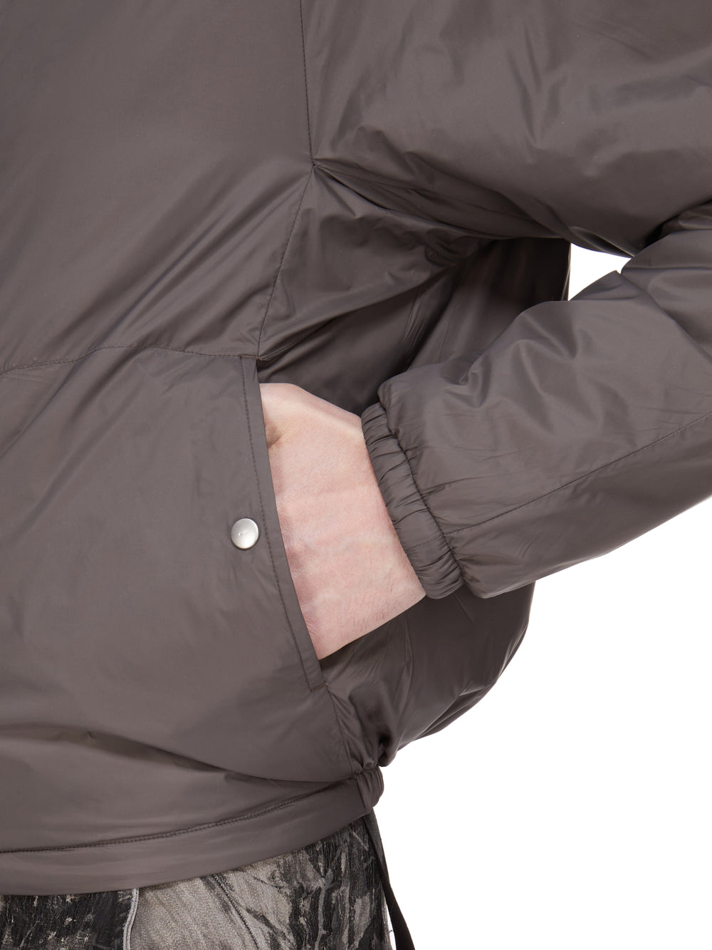 SEALED WINDBREAKER
