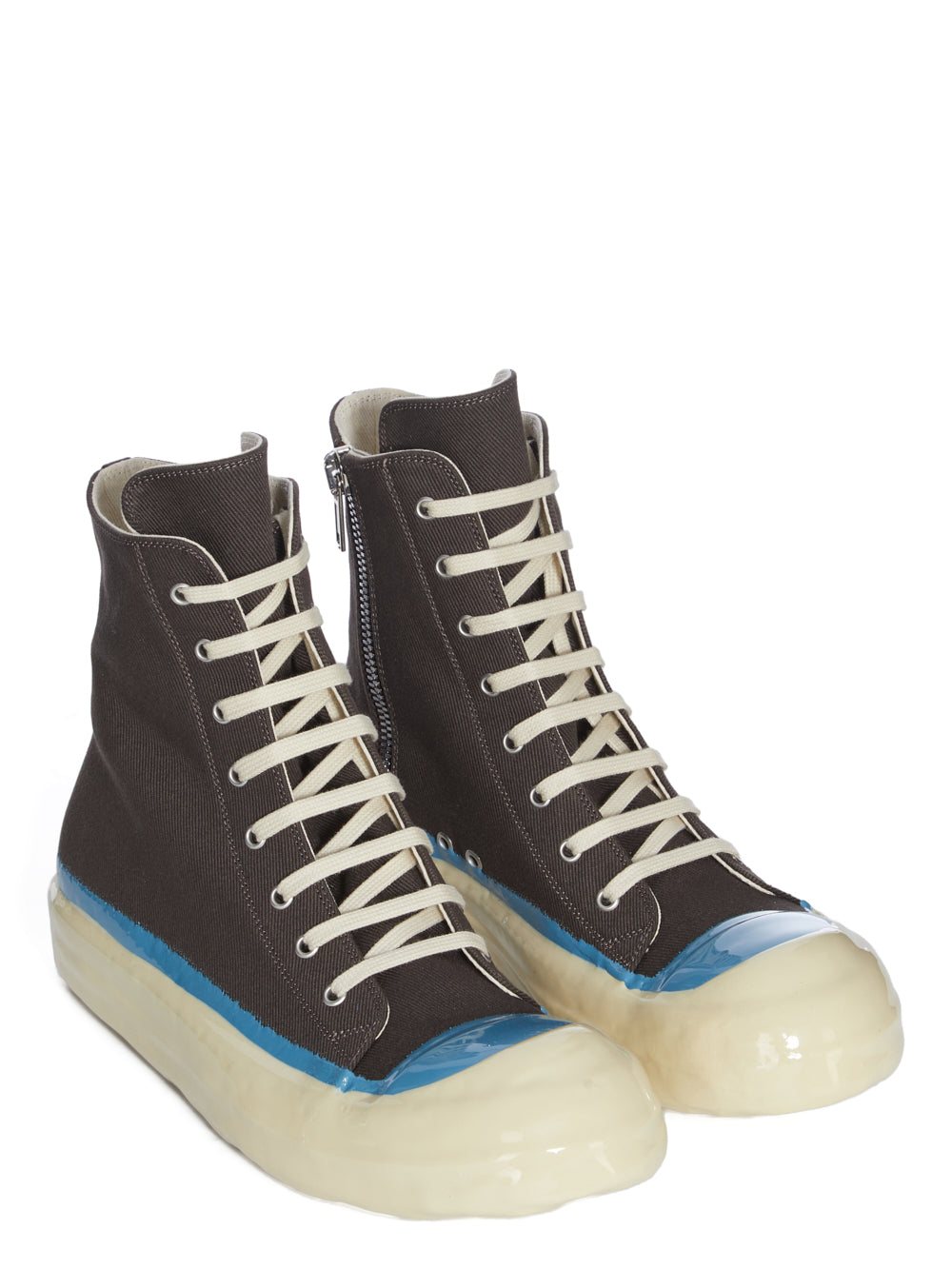 SNEAKS