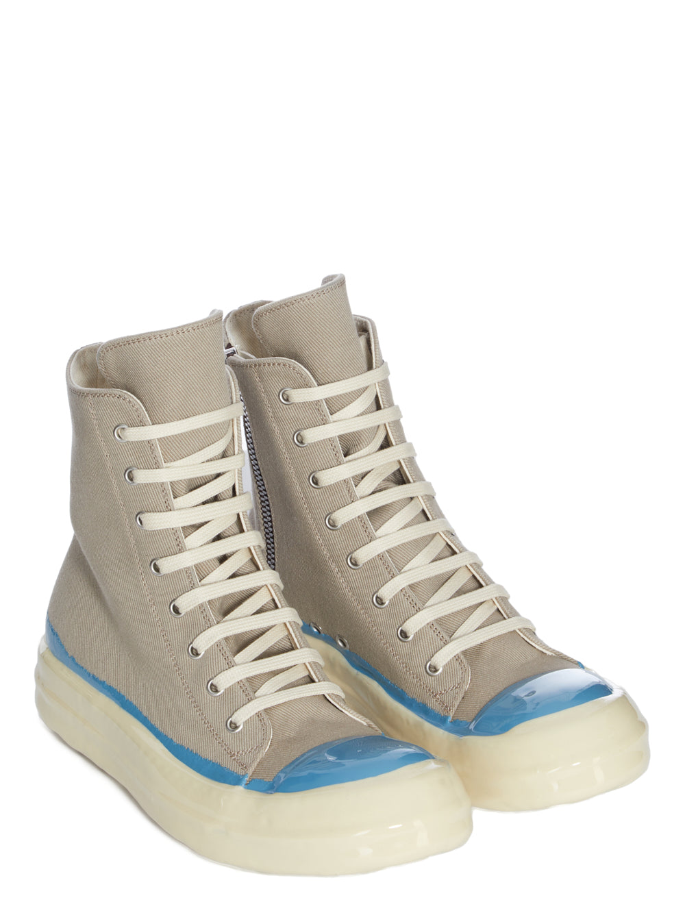 SNEAKS