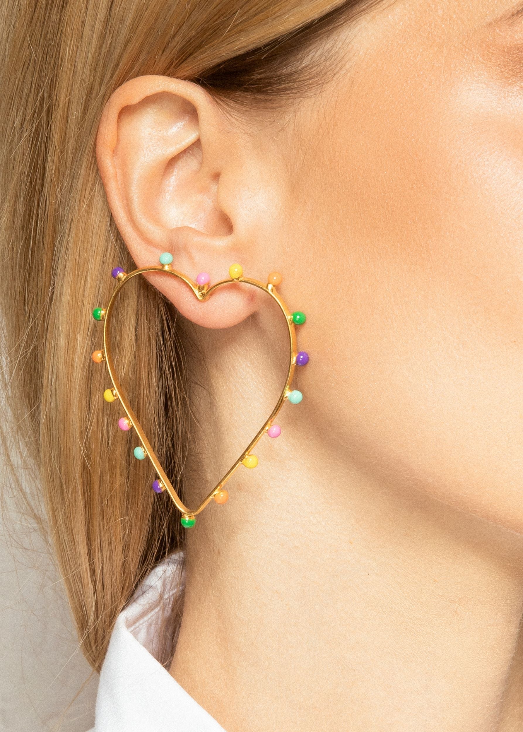 Boucles d'oreilles Dots cœur dorées à l'or fin et émail - Multicolor