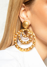 Boucles d'oreilles à clips Cosmos dorées à l'or fin et émail - Blanc