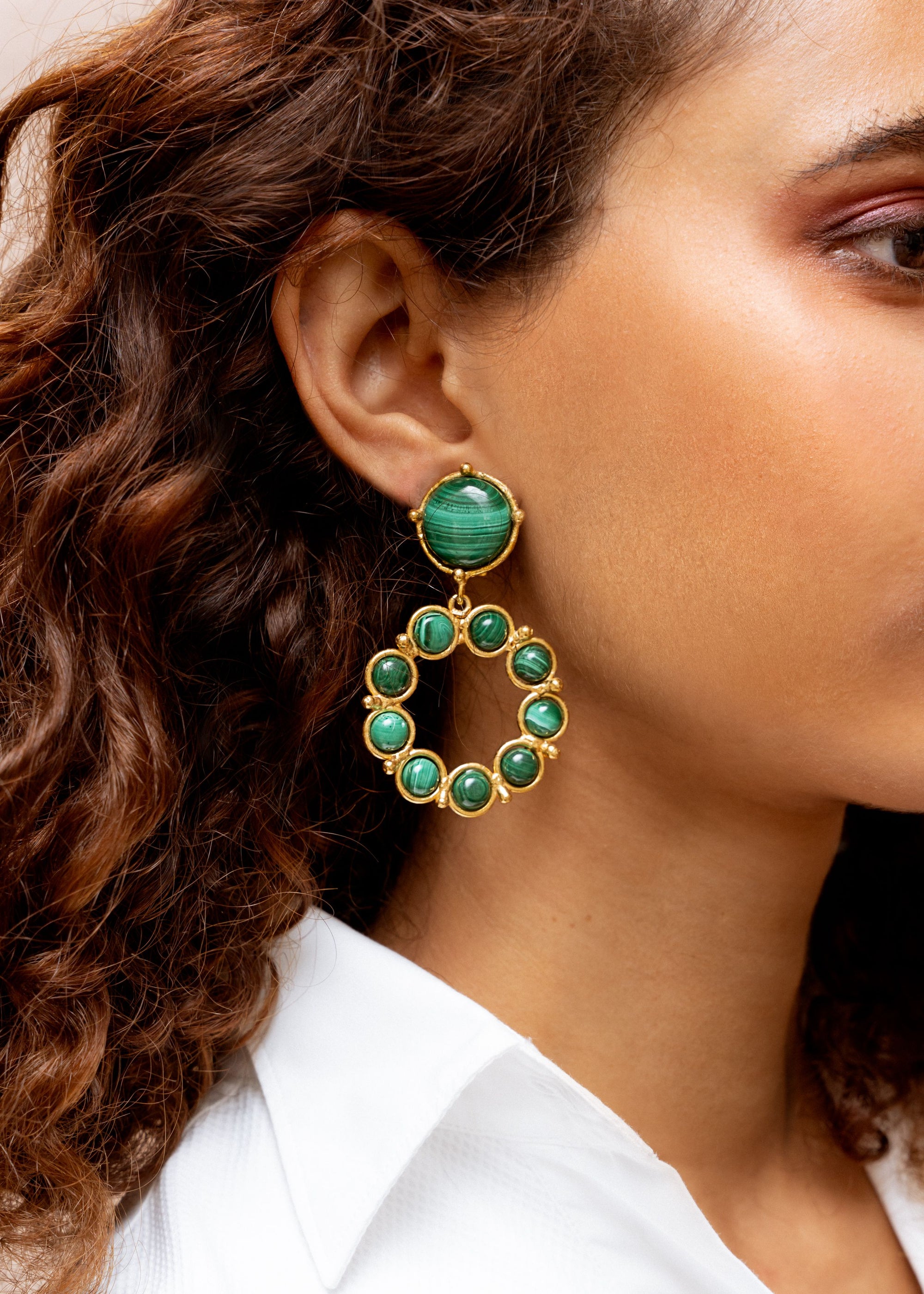 Boucles d'oreilles Flower Candies dorées à l'or fin et Malachite - Vert