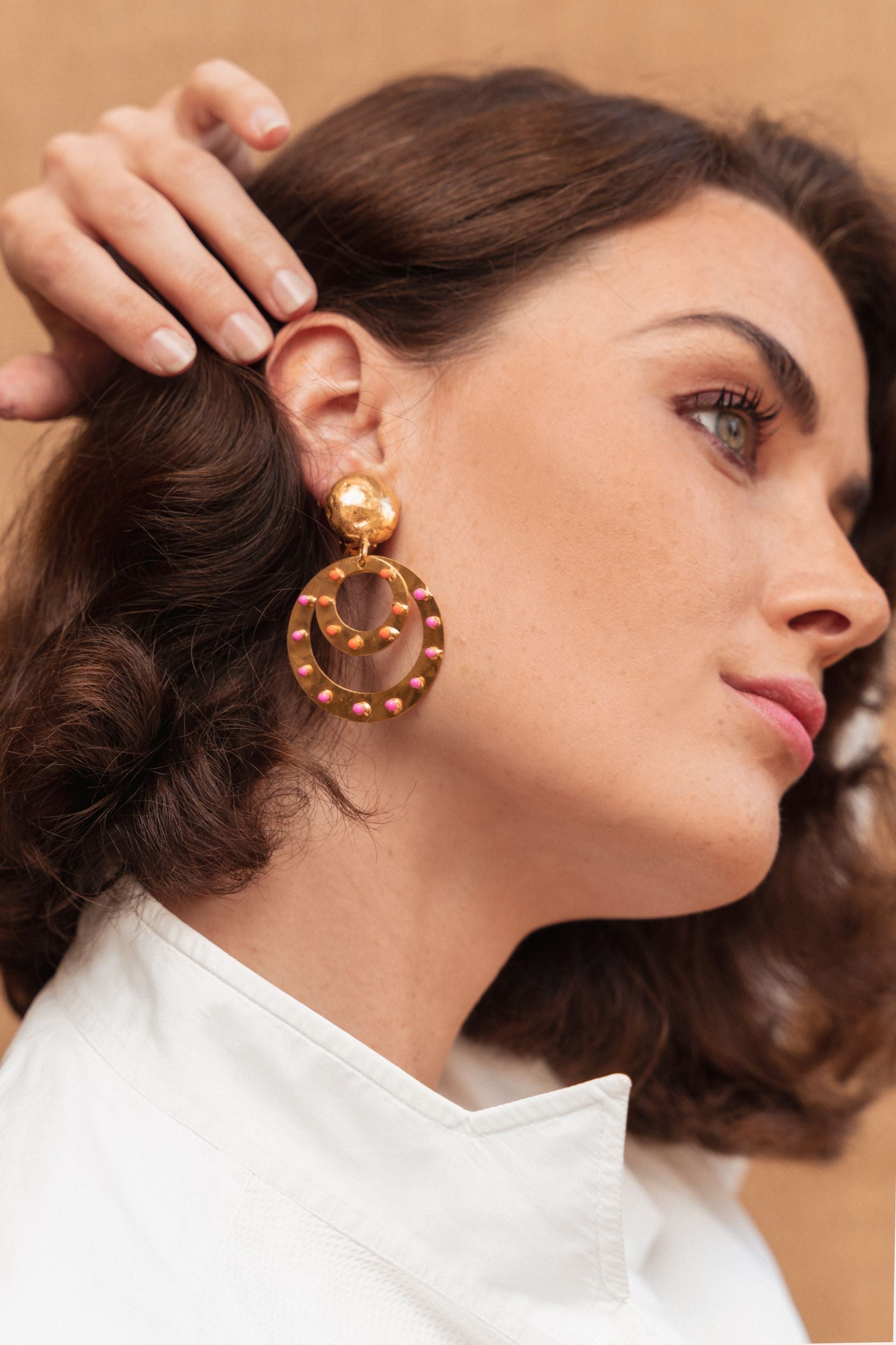 Cosmos clip-on earrings gilded in fine gold and enamel - Pink & Orange