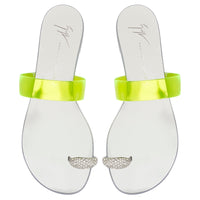 Souliers plats