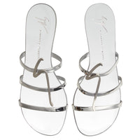 Souliers plats
