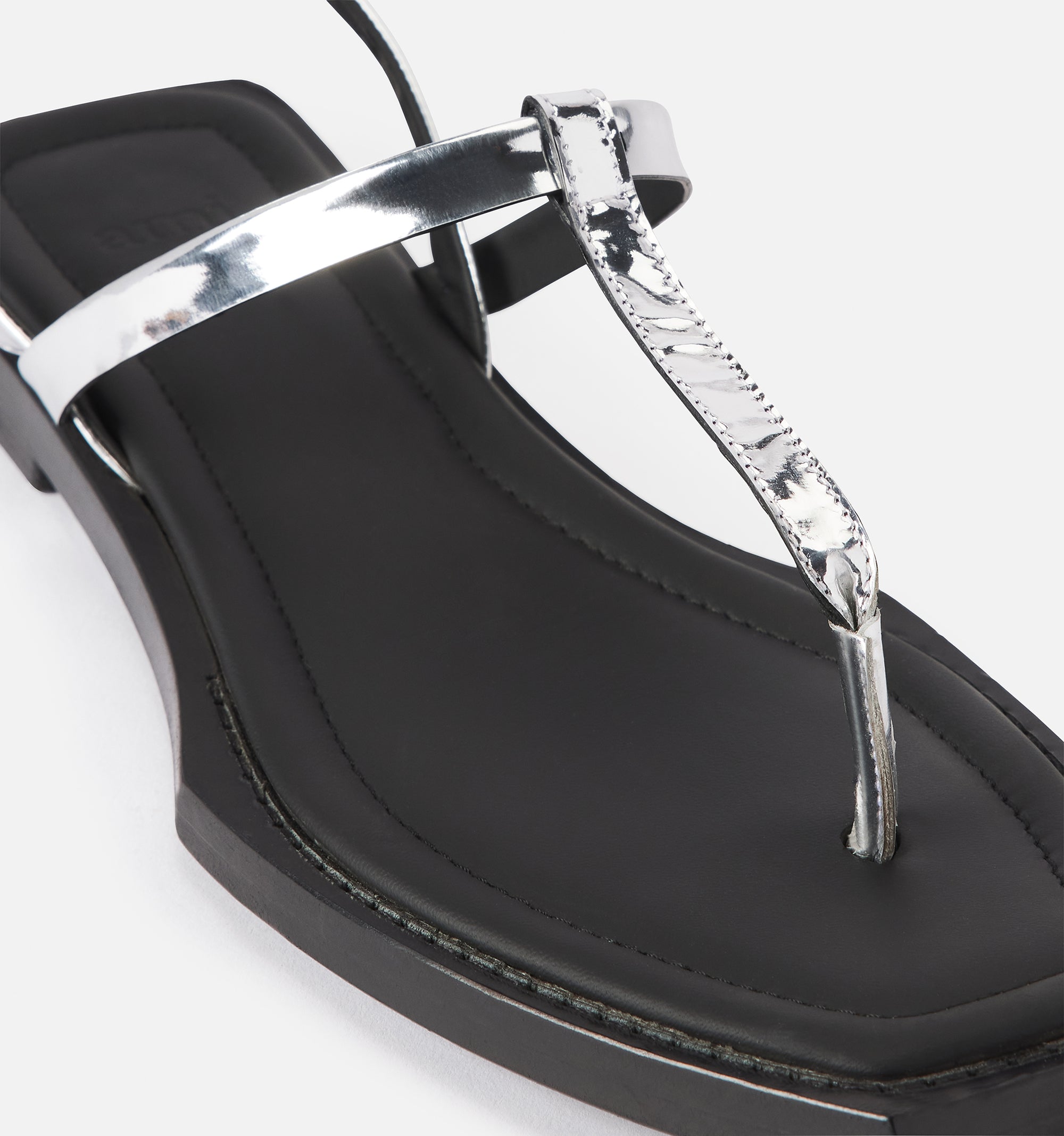 Sandales plates avec bride en cuir - Silver