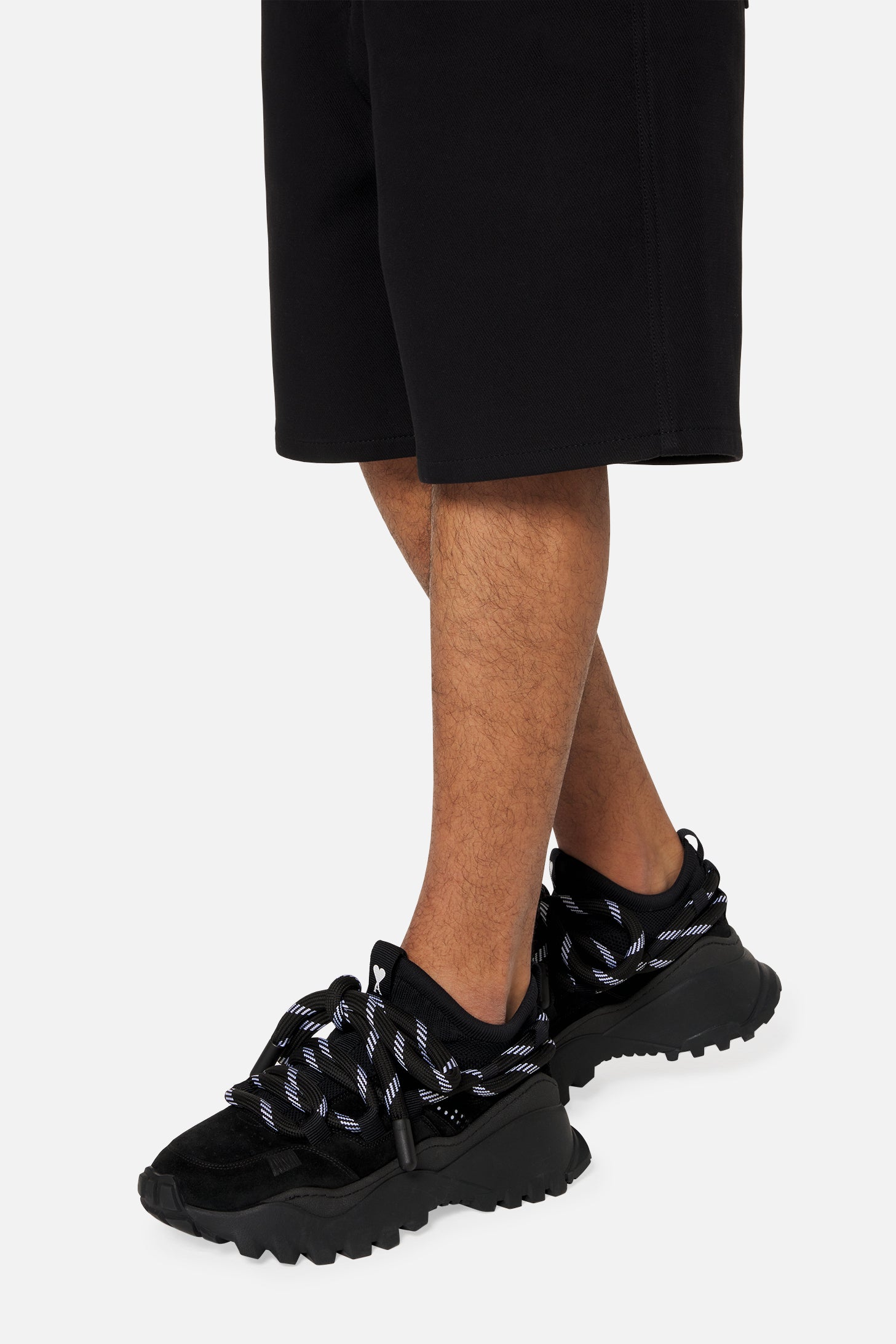 Sneakers basses Otto à lacets en daim - Black
