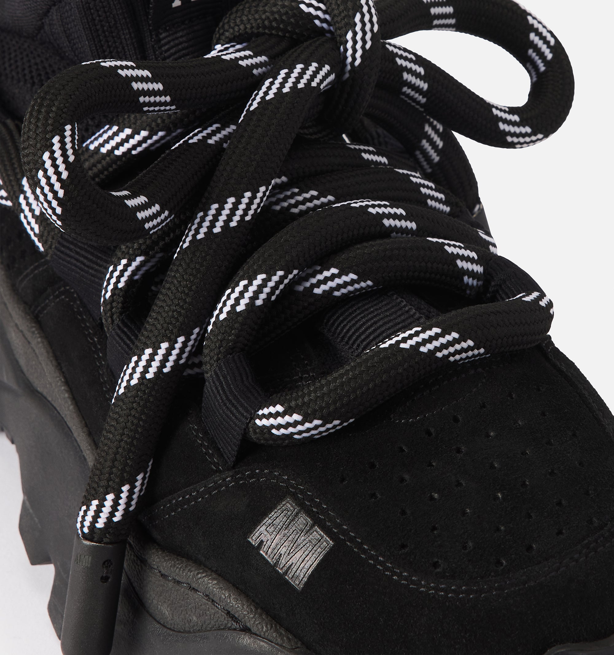 Sneakers basses Otto à lacets en daim - Black