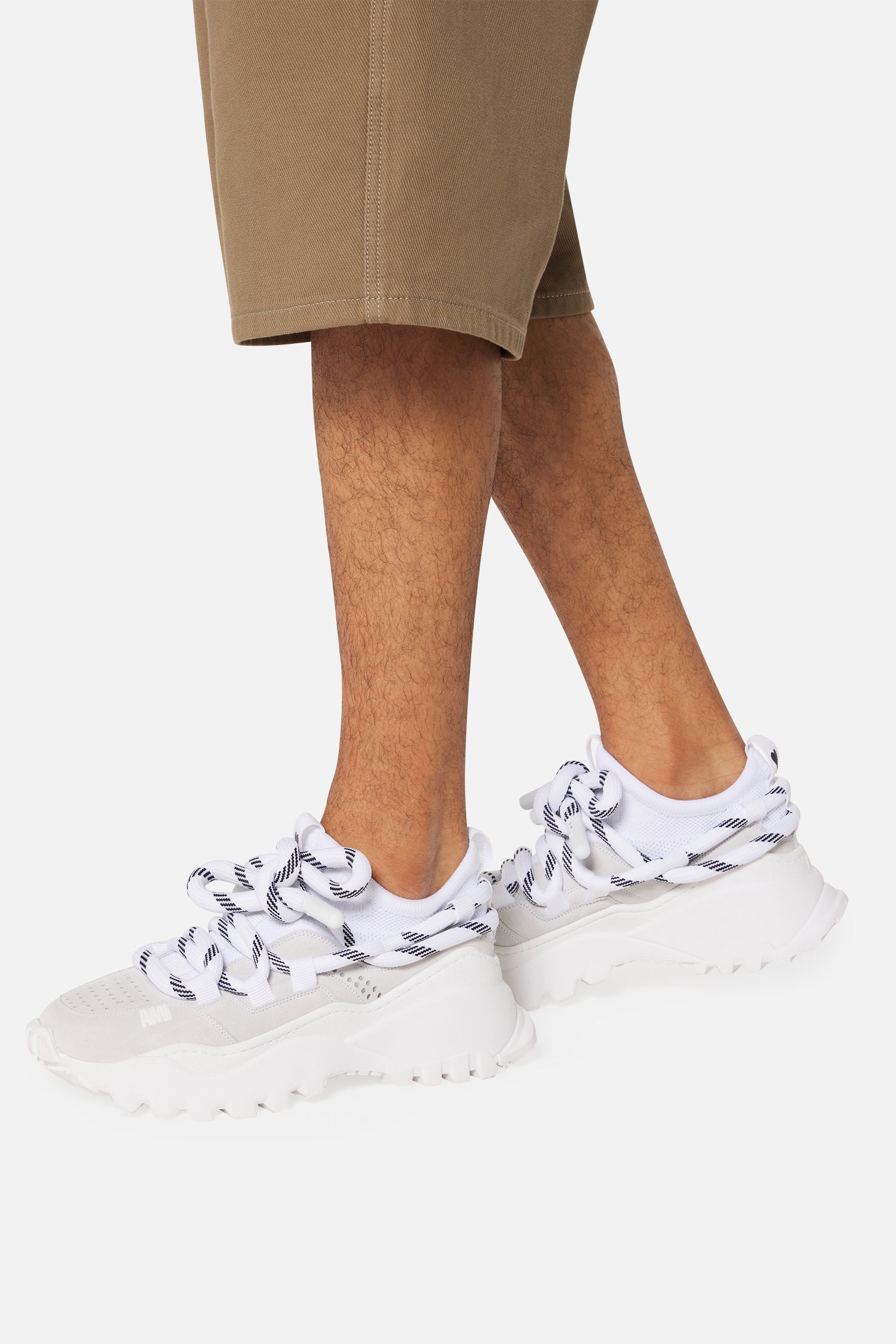 Sneakers basses Otto à lacets en daim - White
