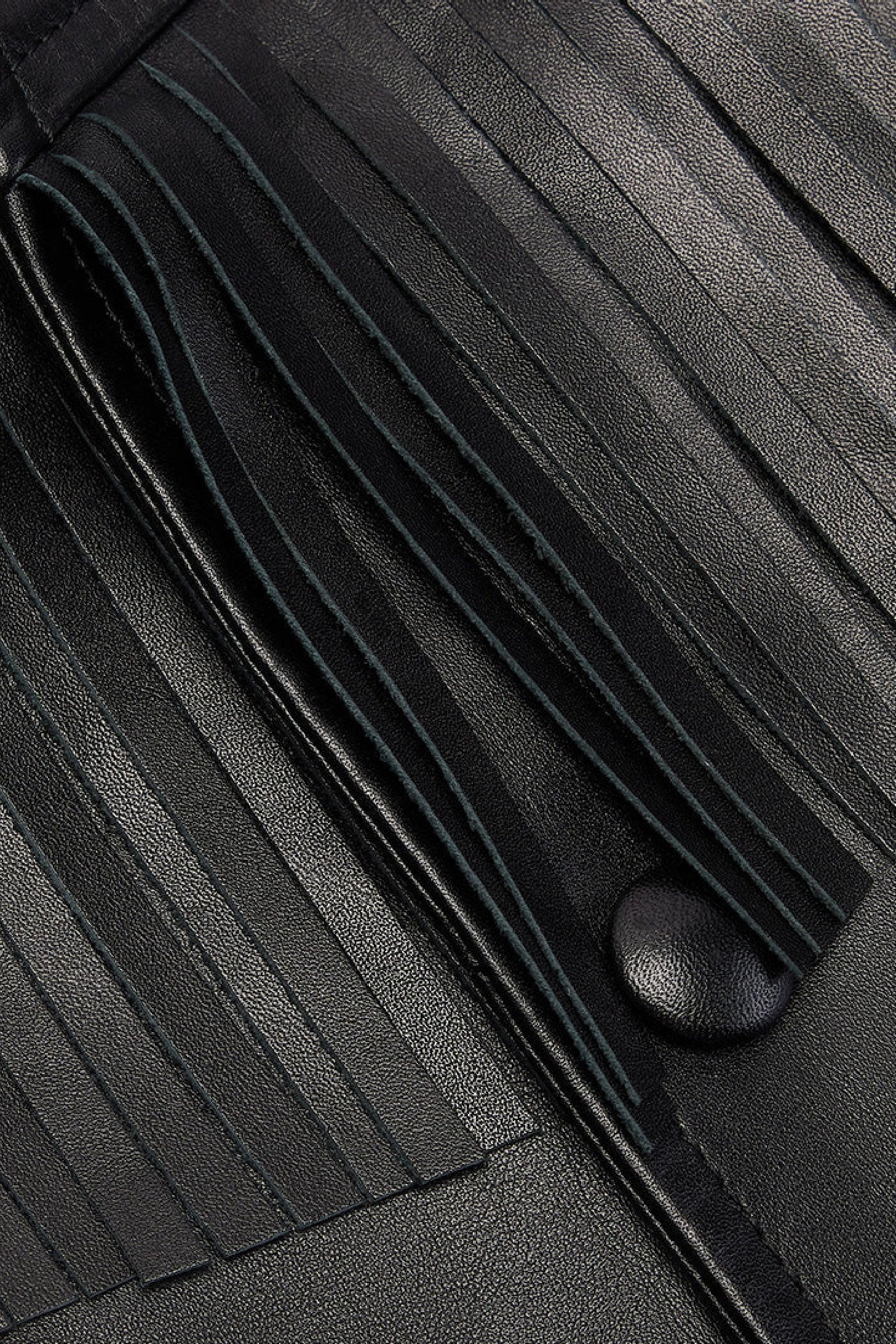 Veste boutonnée à franges en cuir - Black