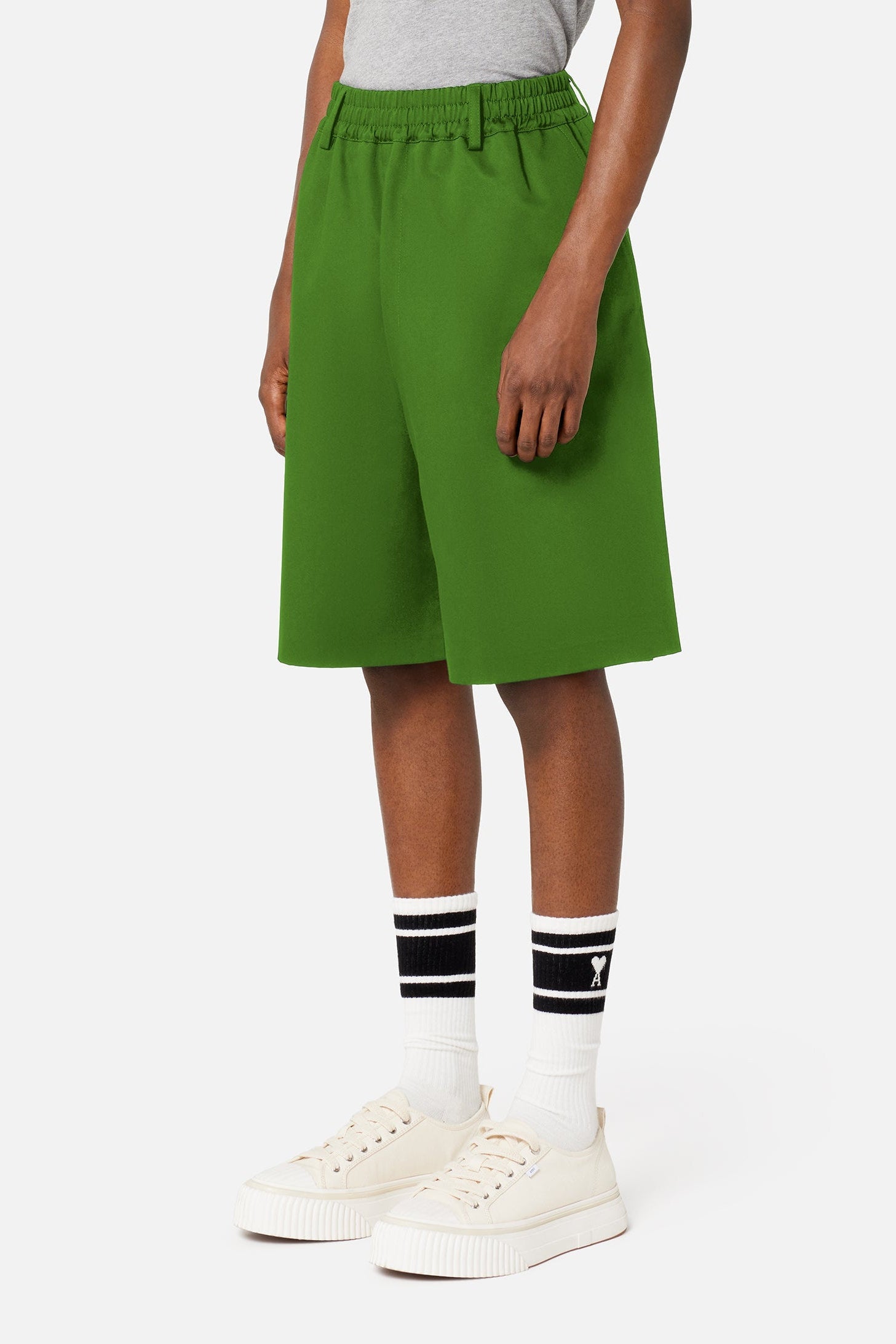 Elasticated waist Bermuda shorts - Evergreen